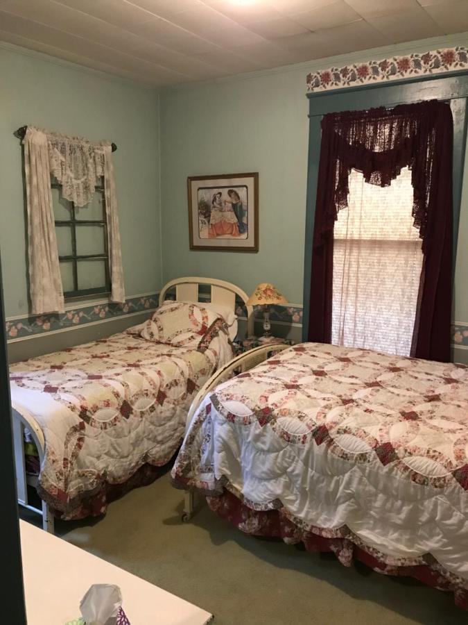 Armour'S Hotel & Spa Red Boiling Springs Bagian luar foto
