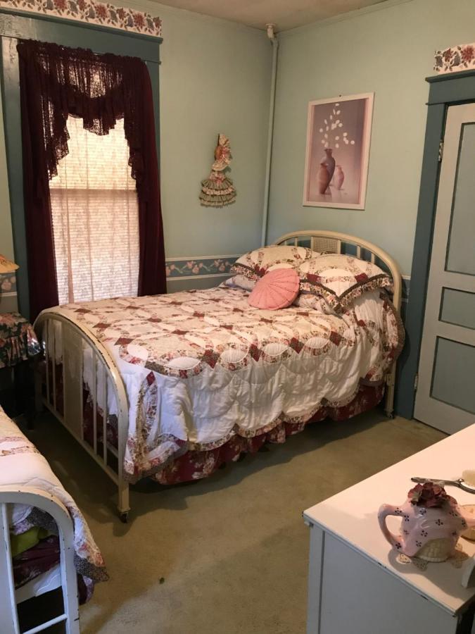 Armour'S Hotel & Spa Red Boiling Springs Bagian luar foto