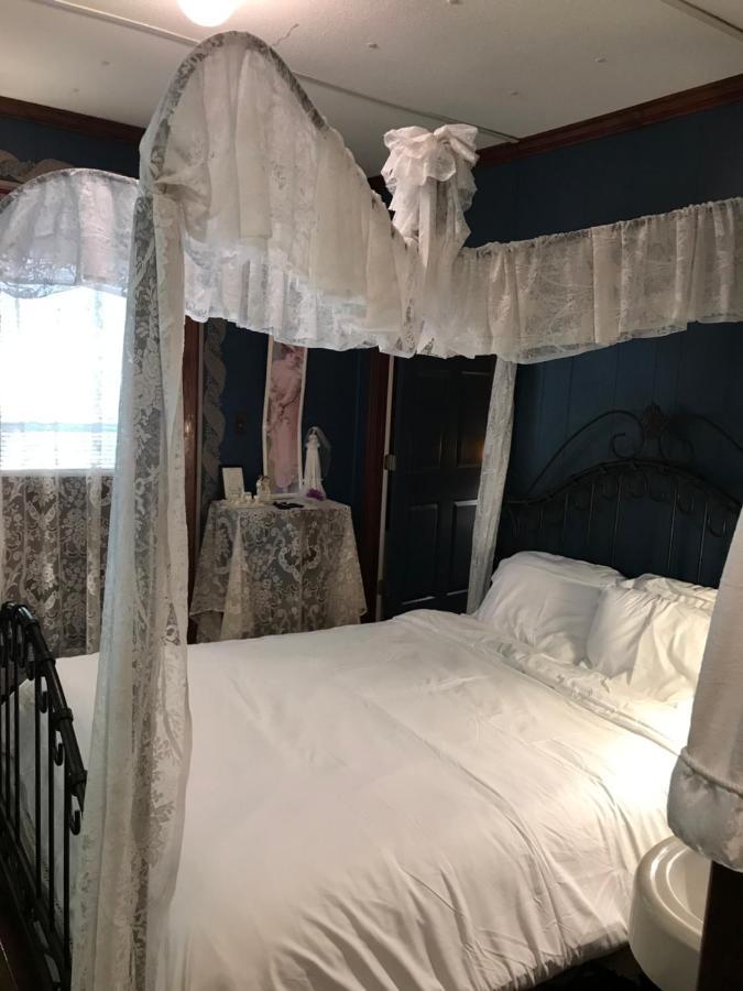 Armour'S Hotel & Spa Red Boiling Springs Bagian luar foto