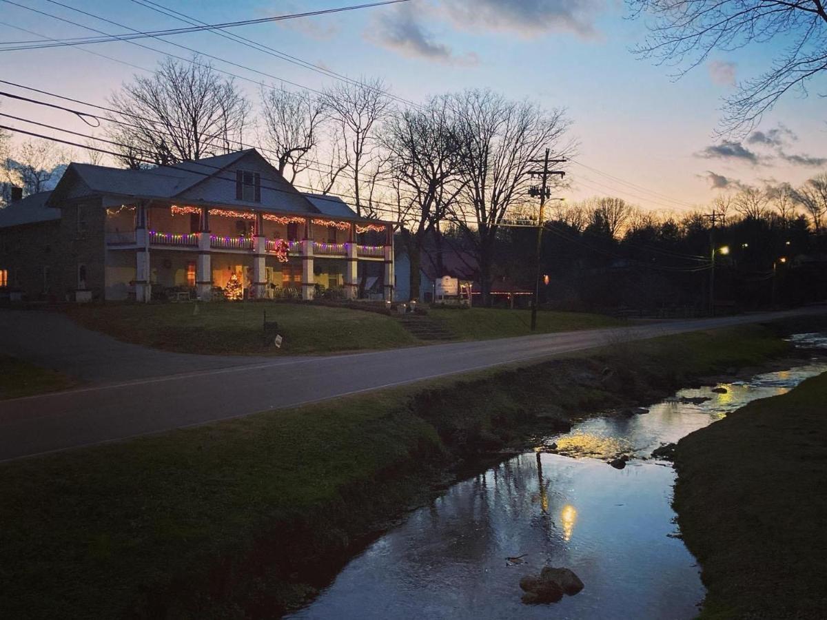 Armour'S Hotel & Spa Red Boiling Springs Bagian luar foto